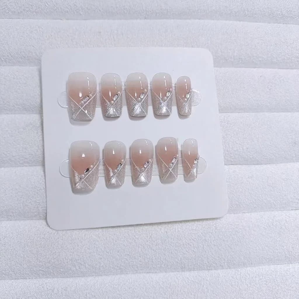 Unghii false tip Cat Eye, scurt, formă cofin, roz pal, stil dulce, 10 bucăți