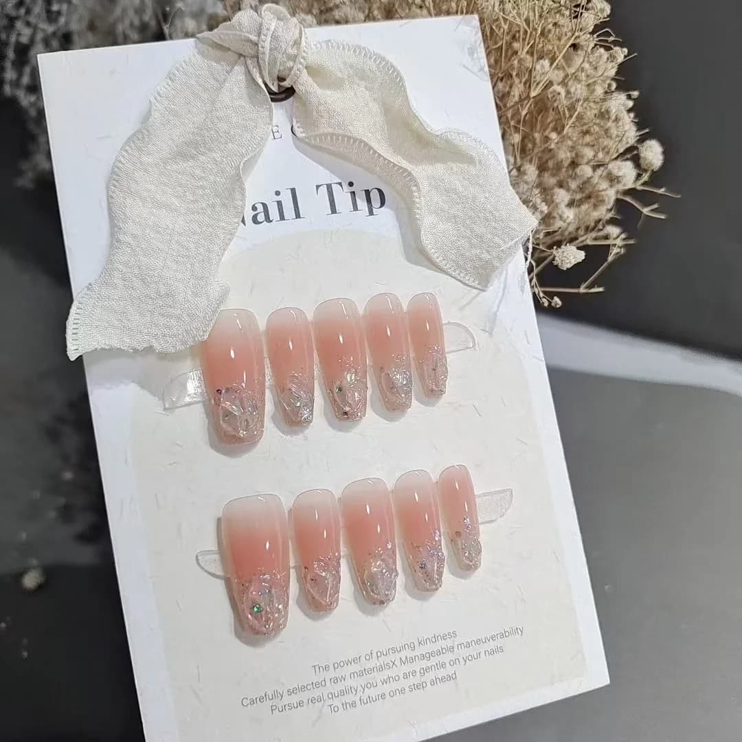 Set unghii false coffin scurte/medii, glitter, pietre prețioase, roz blush