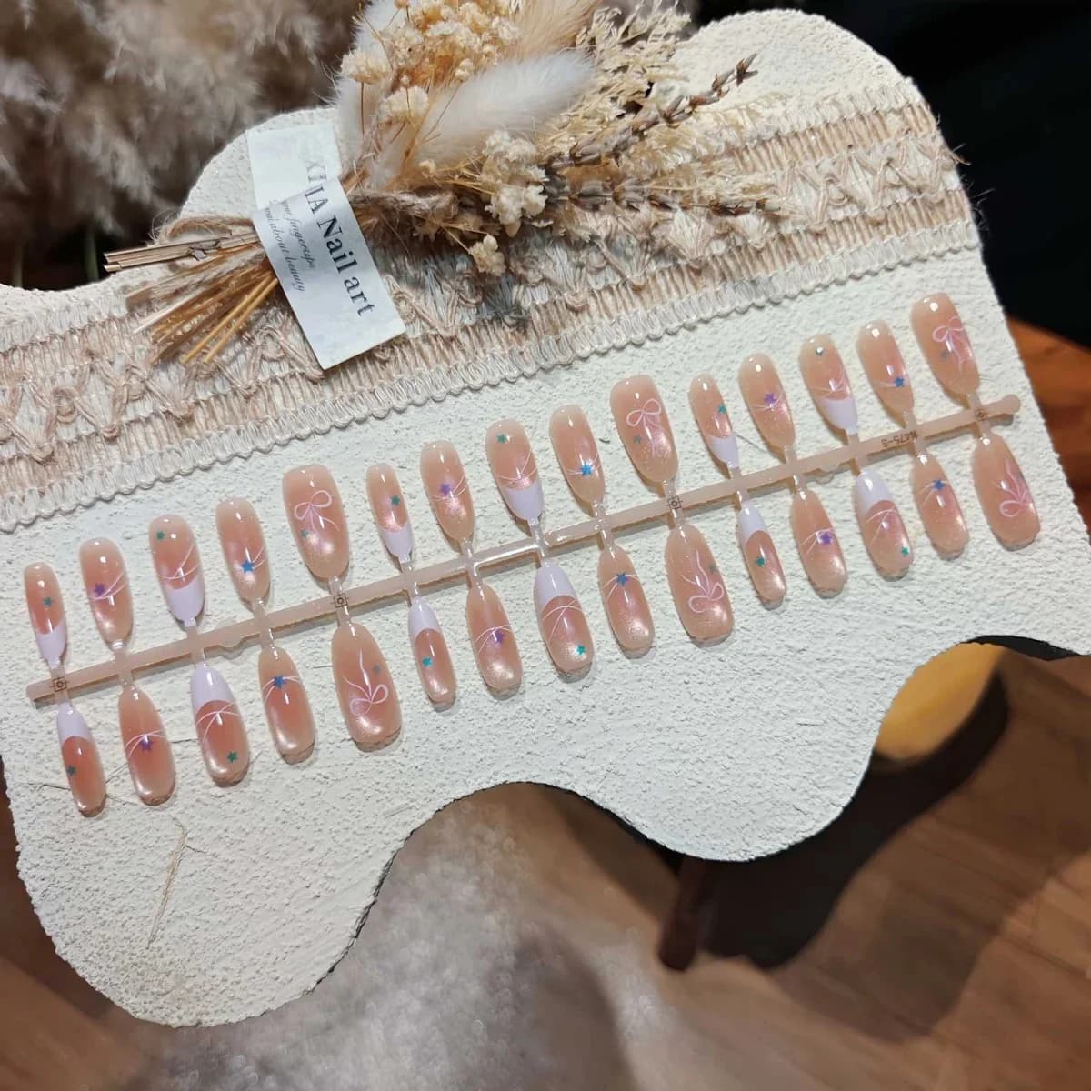 Unghii false tip Cat Eye, roz pal, 30 bucăți, reutilizabile